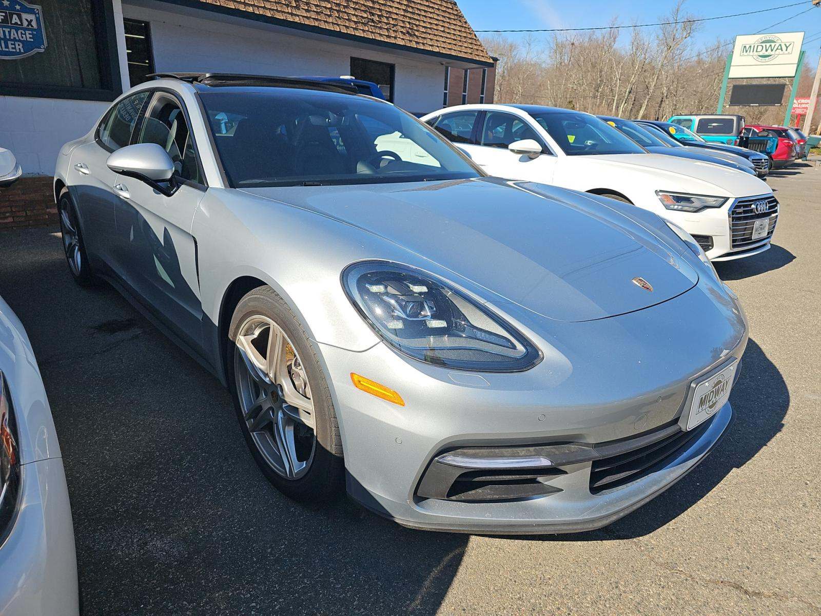 2018 Porsche Panamera 4 AWD