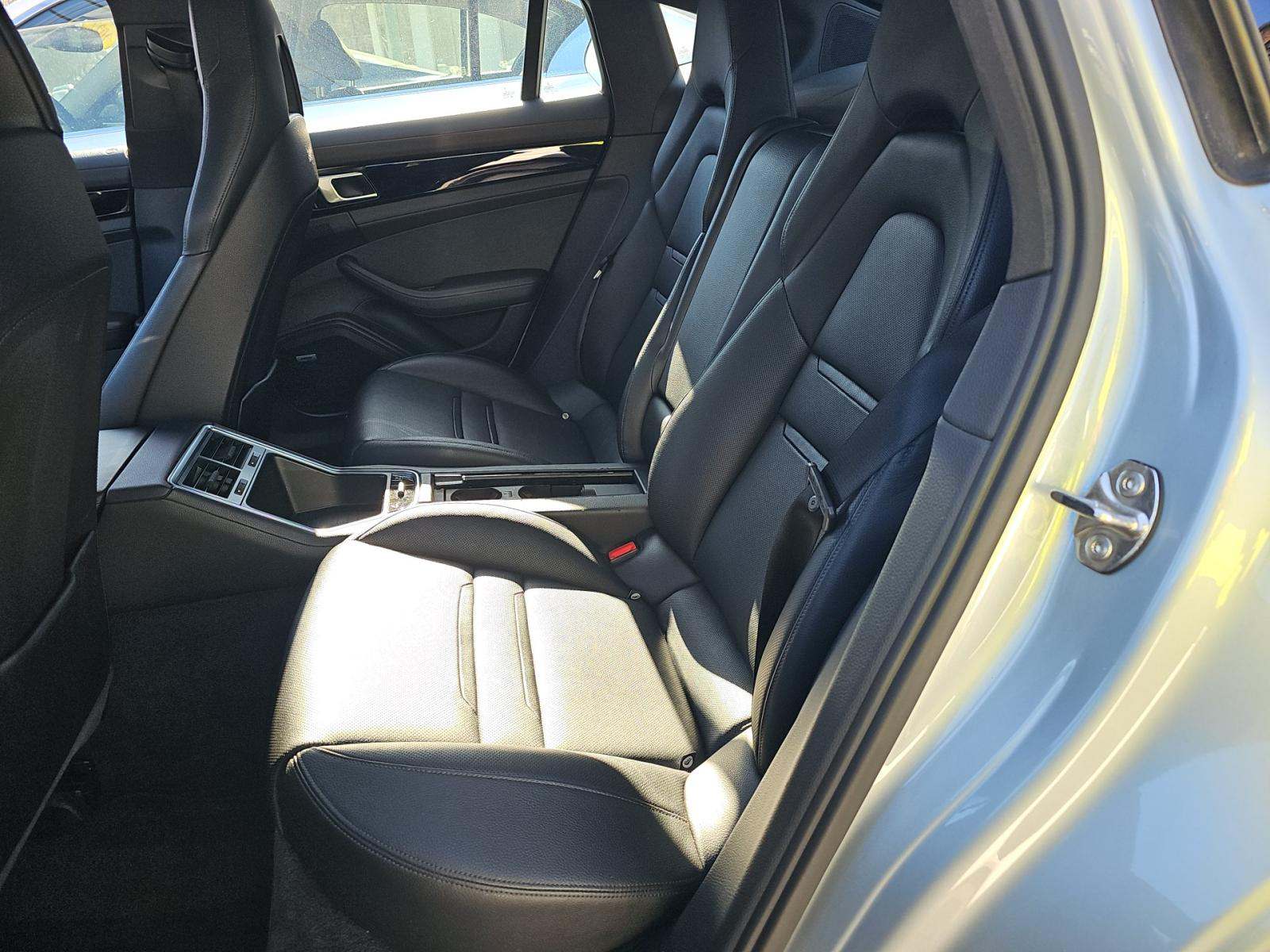 2018 Porsche Panamera 4 AWD