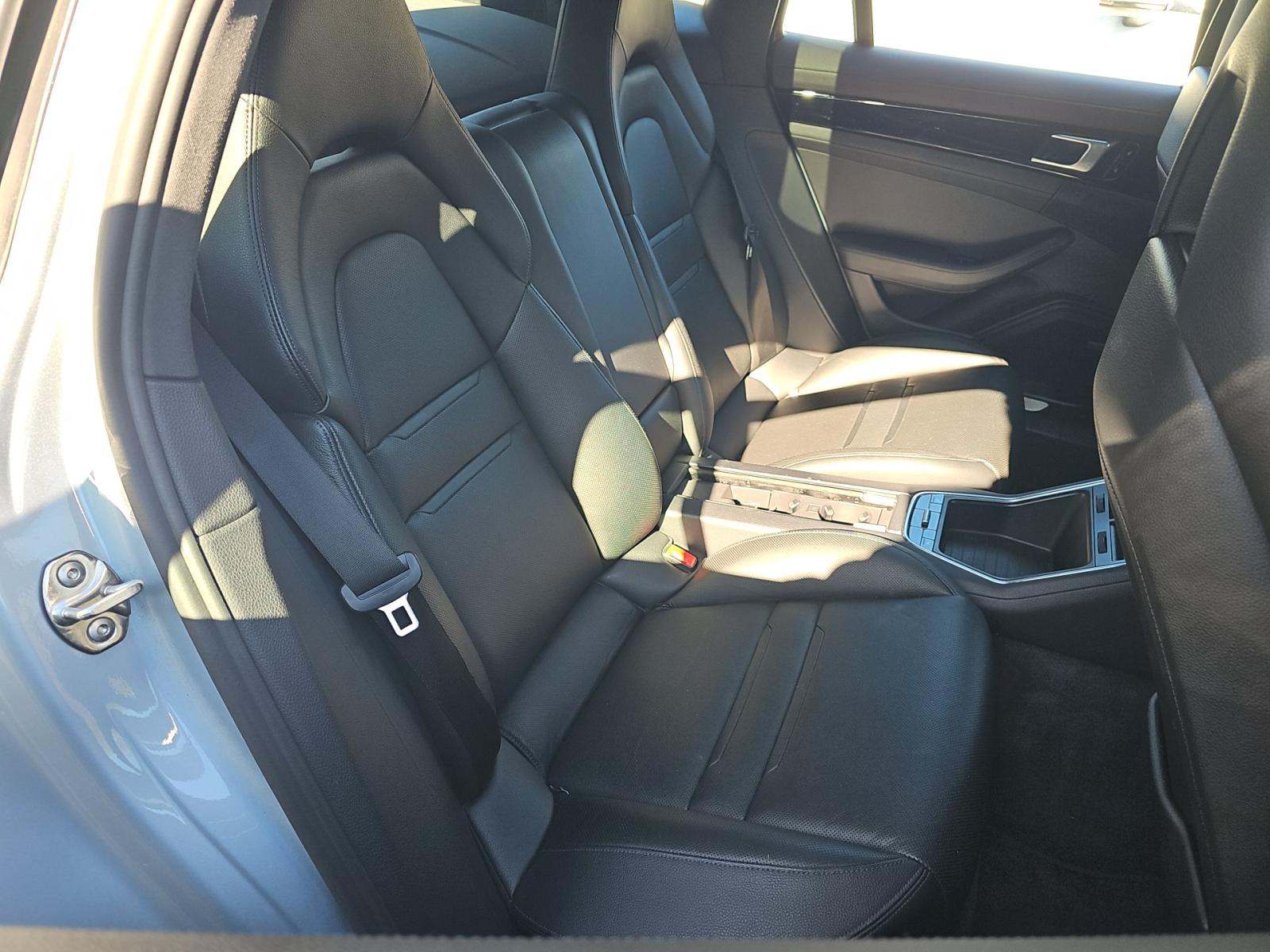 2018 Porsche Panamera 4 AWD