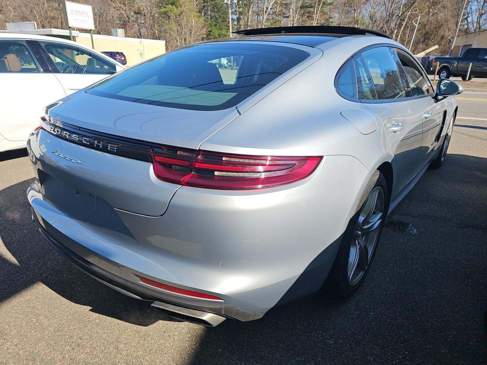 2018 Porsche Panamera 4 AWD
