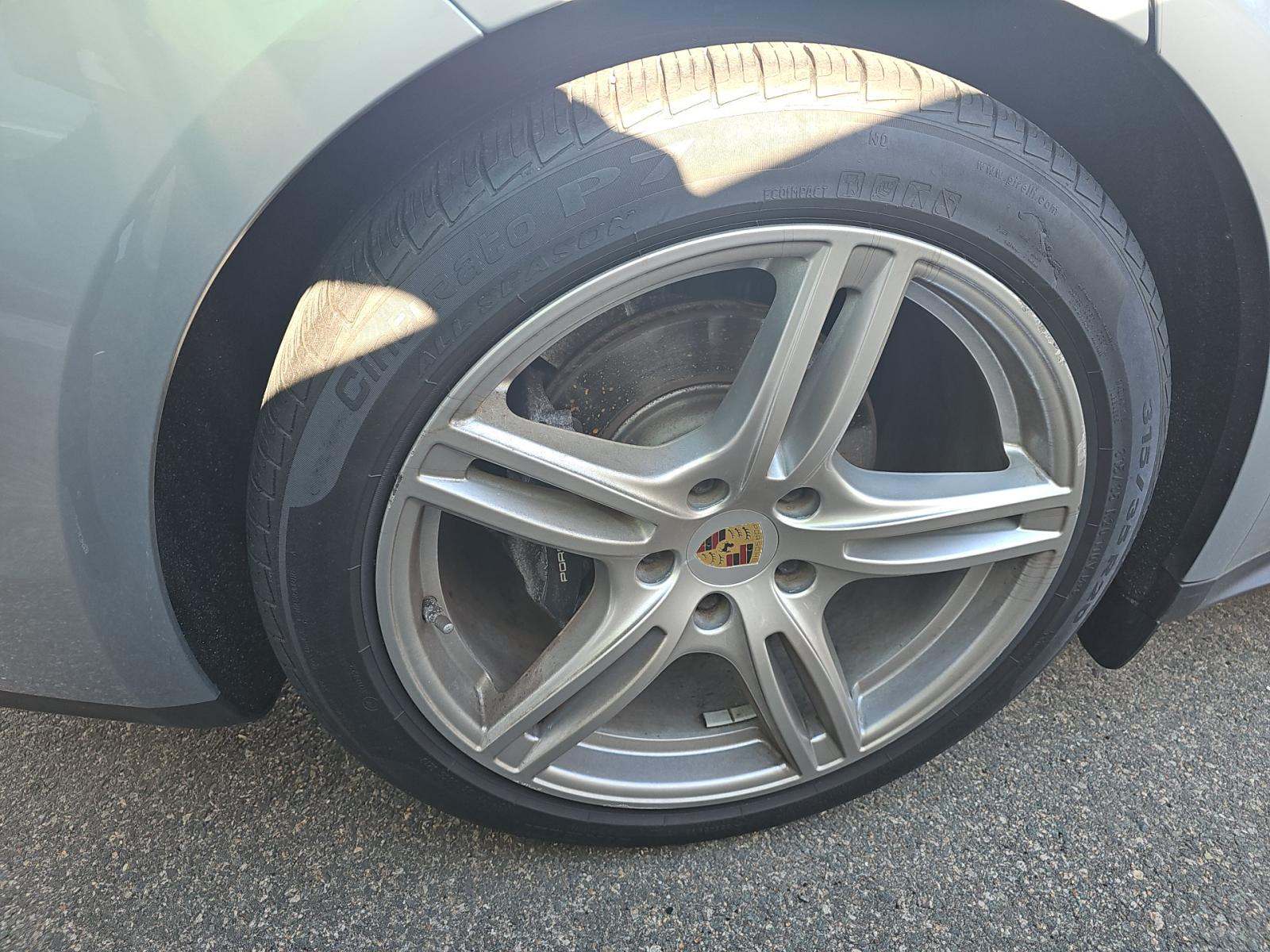 2018 Porsche Panamera 4 AWD