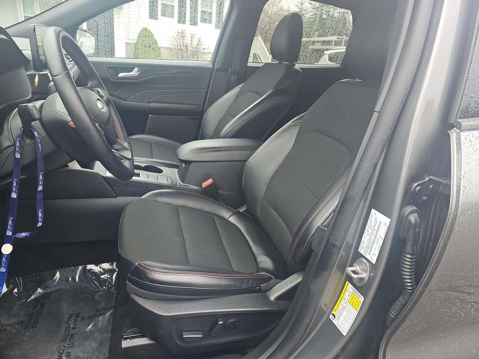 2025 Ford Escape ST-Line FWD