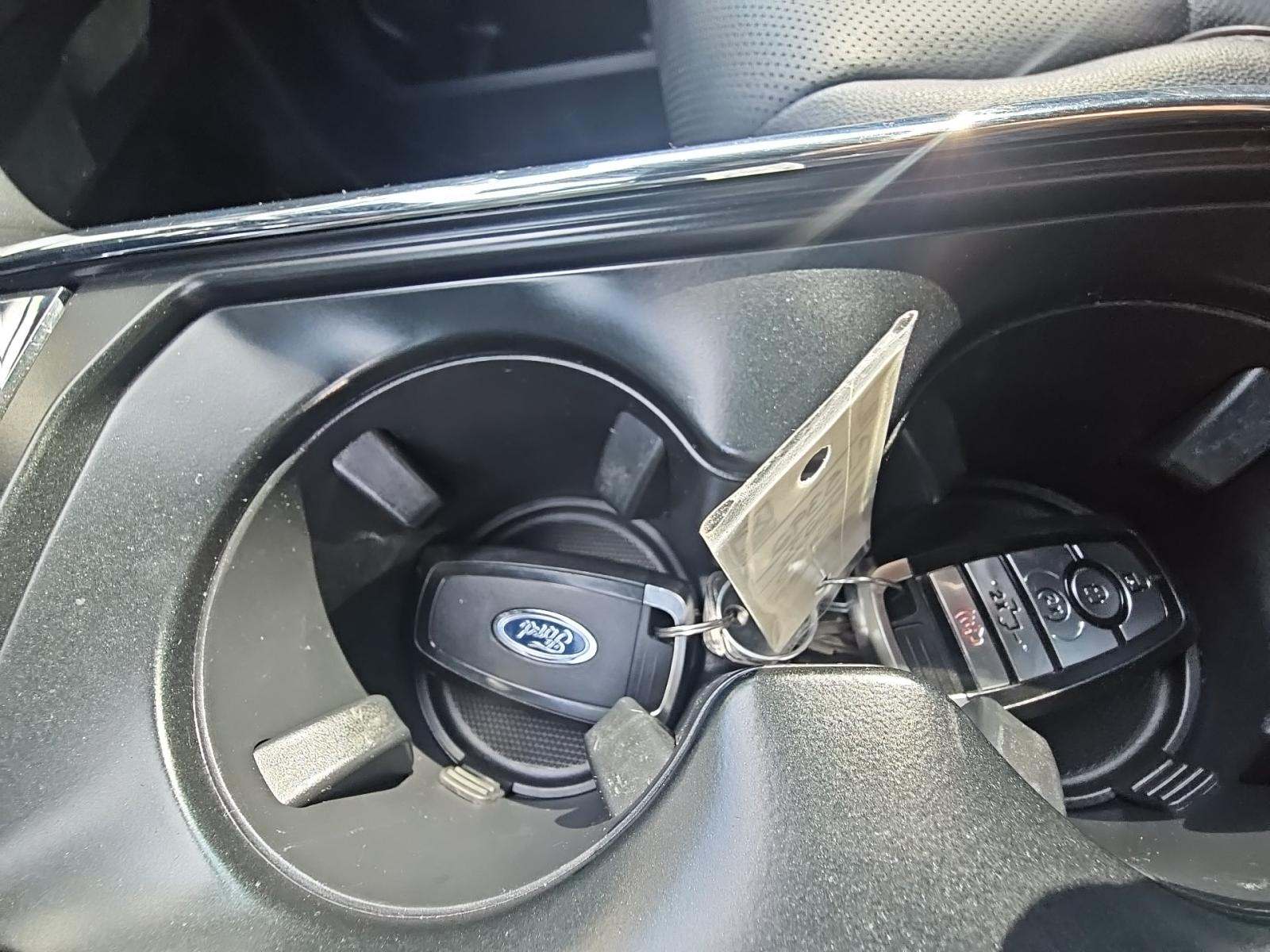 2023 Ford F-150 Lariat AWD