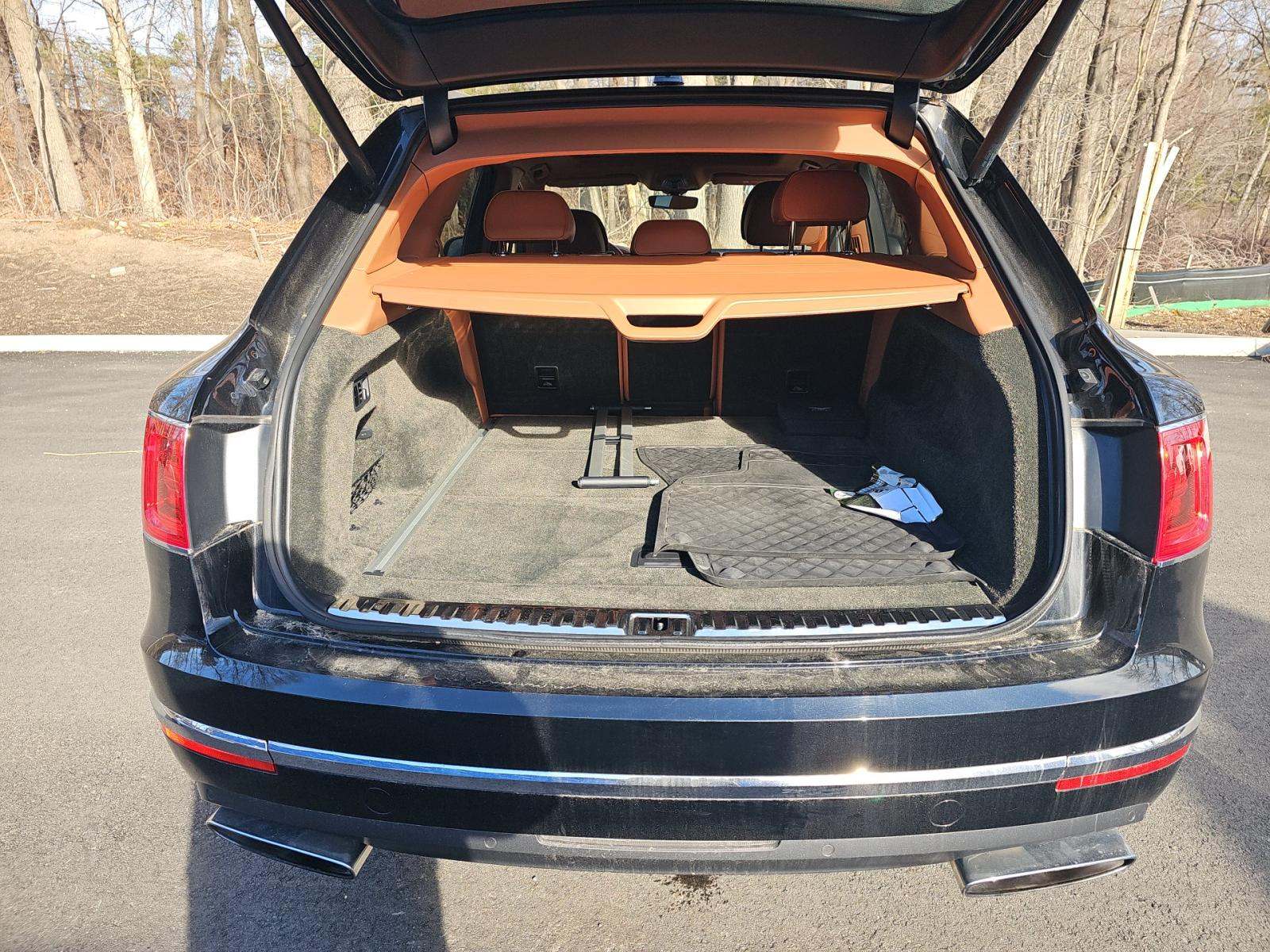 2018 Bentley Bentayga W12 Signature AWD