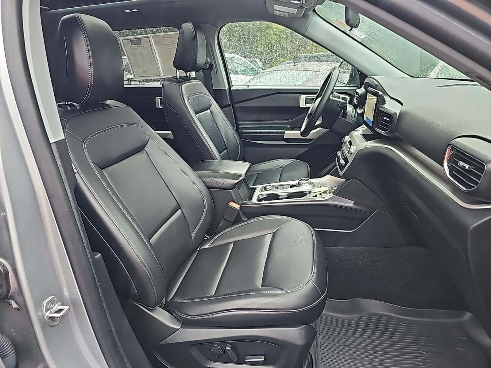 2022 Ford Explorer XLT AWD