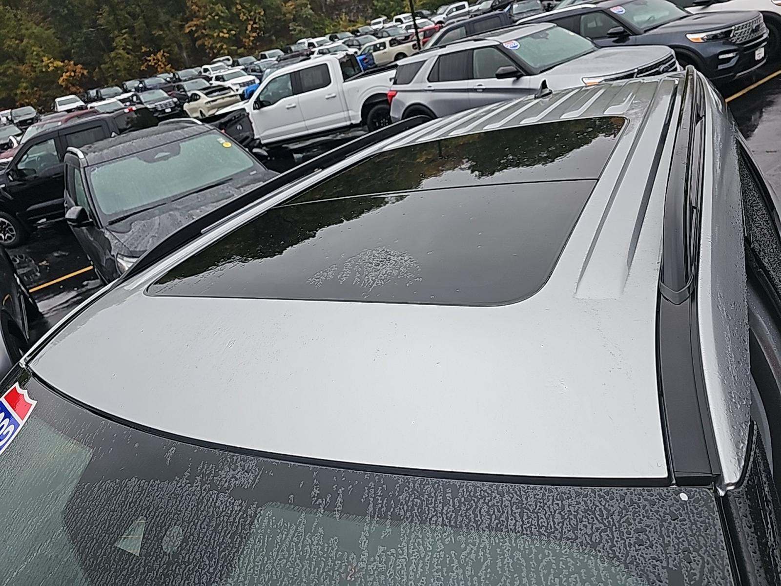 2022 Ford Explorer XLT AWD