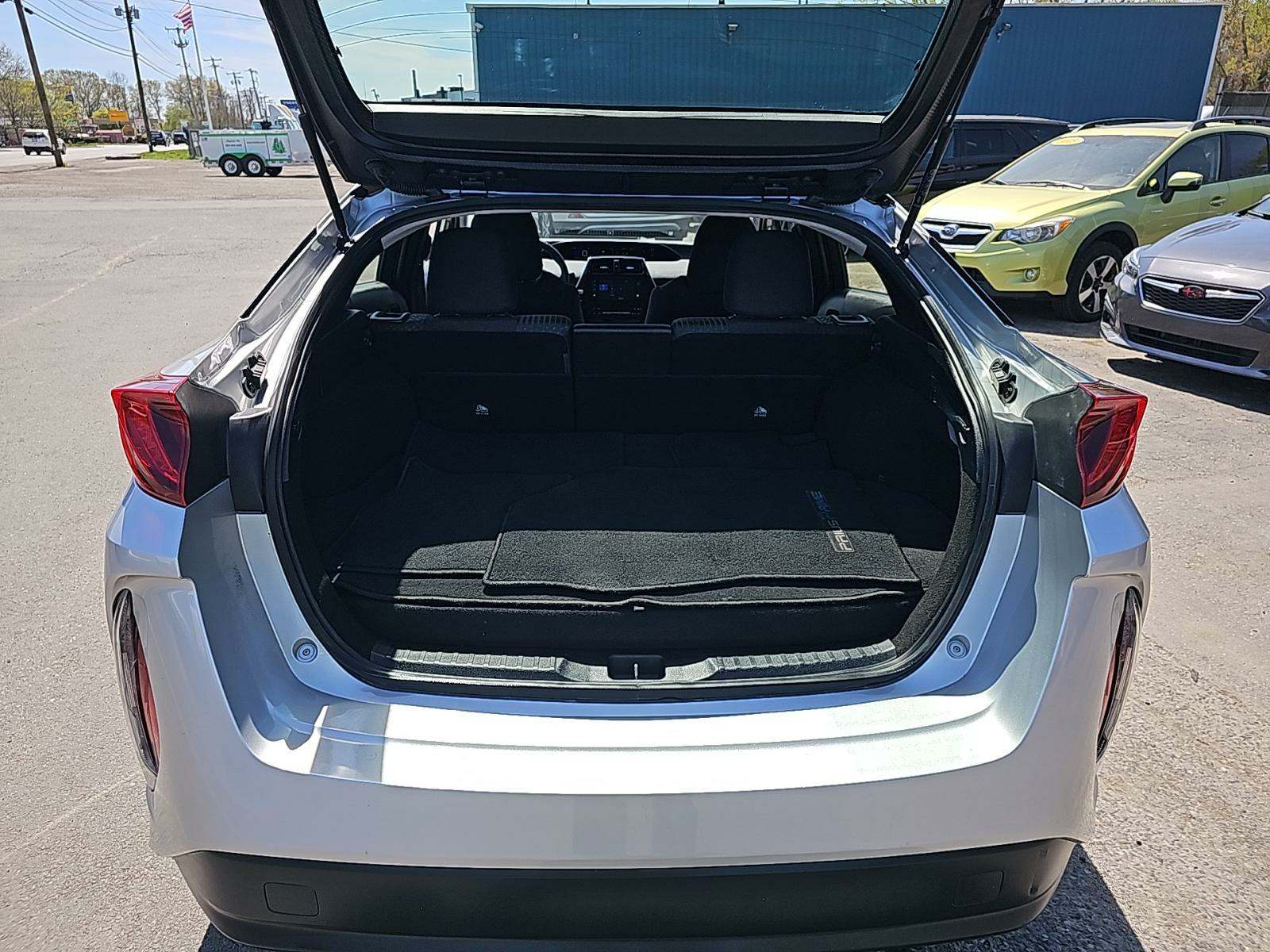 2017 Toyota Prius Prime Plus FWD