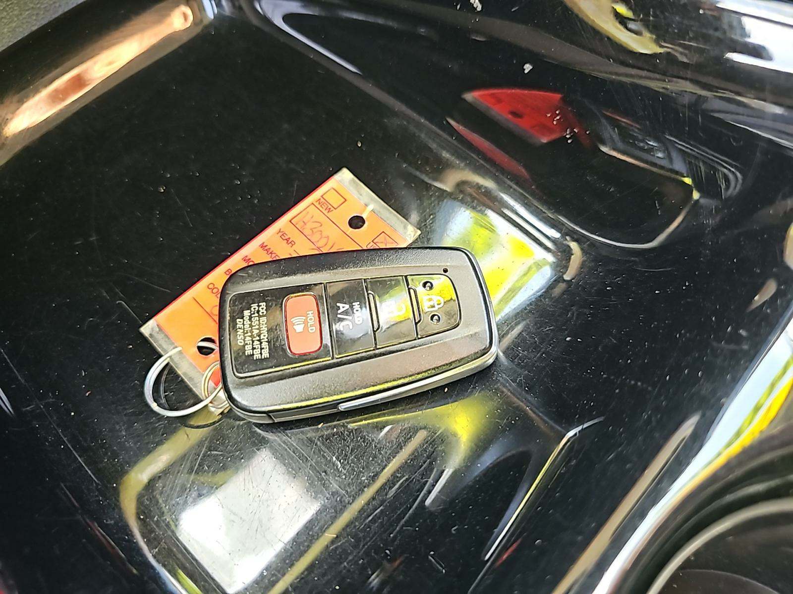 2017 Toyota Prius Prime Plus FWD