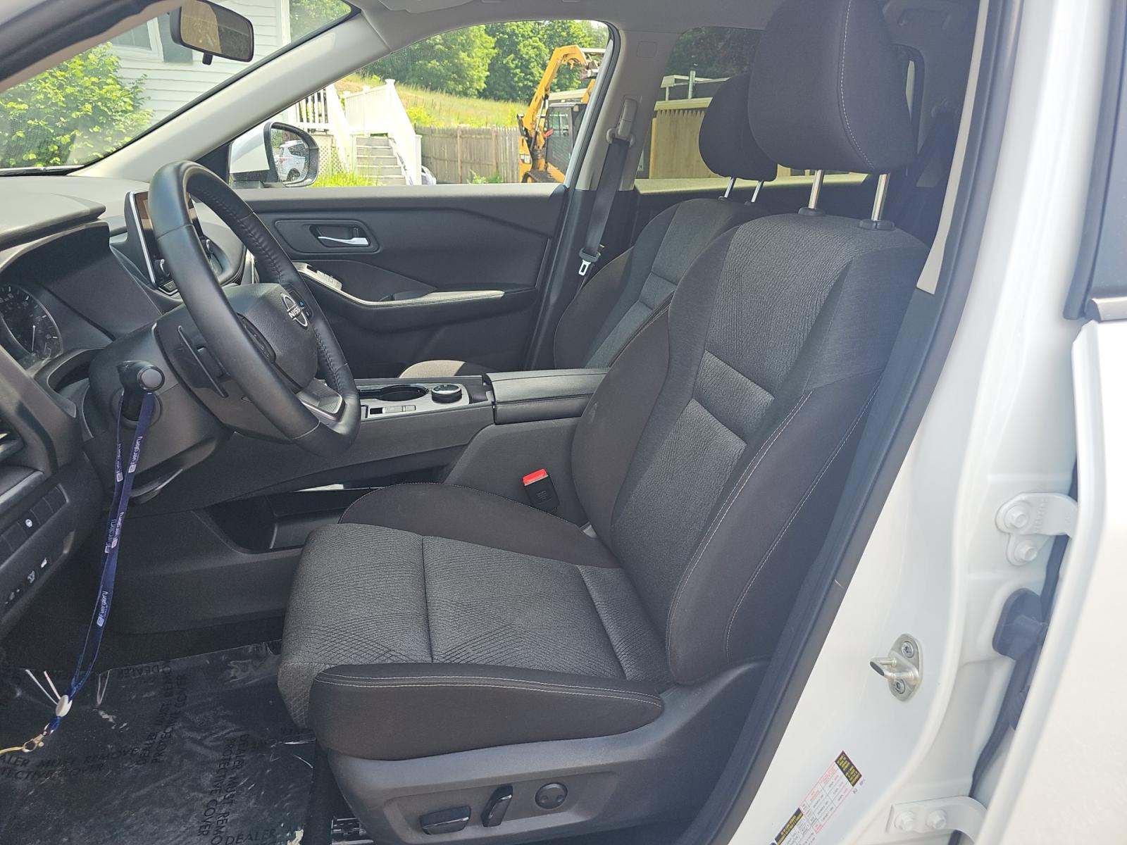 2025 Nissan Rogue SV AWD