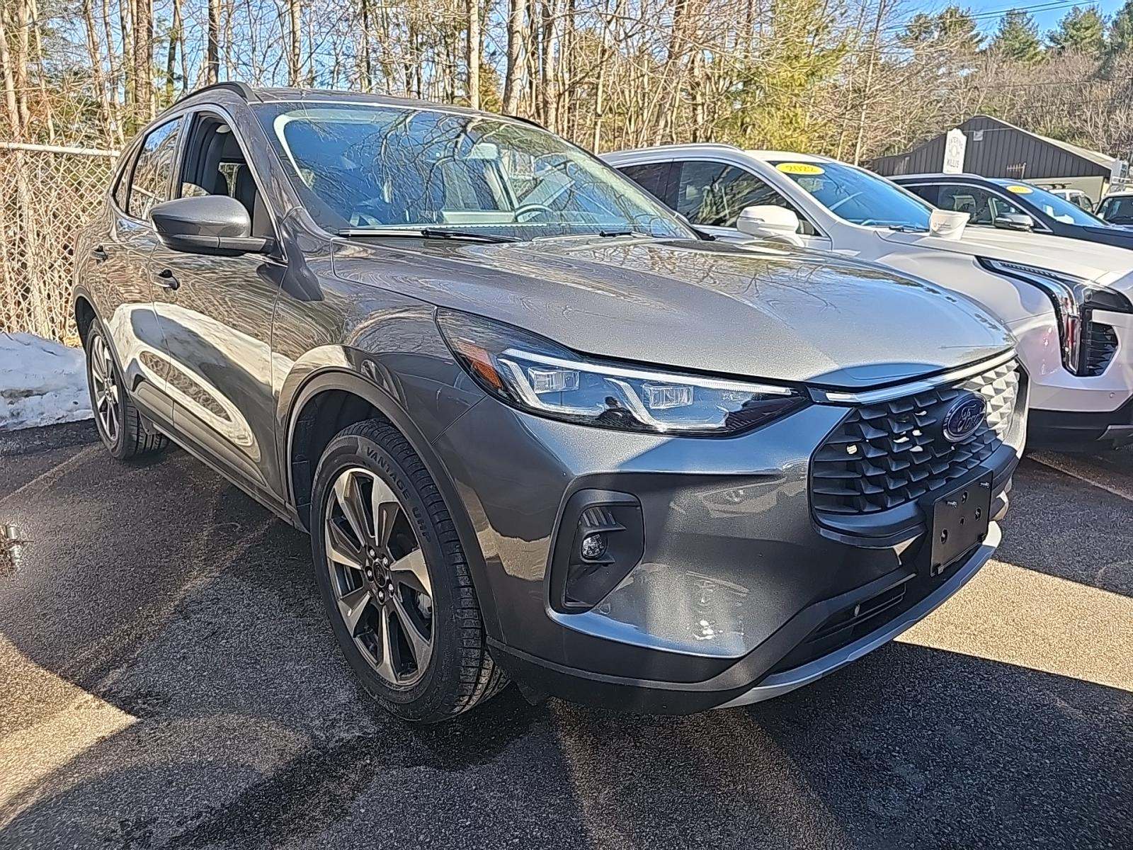 2025 Ford Escape Platinum AWD