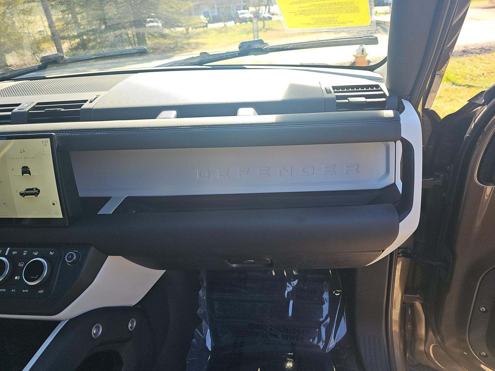 2025 Land Rover Defender 110 S AWD