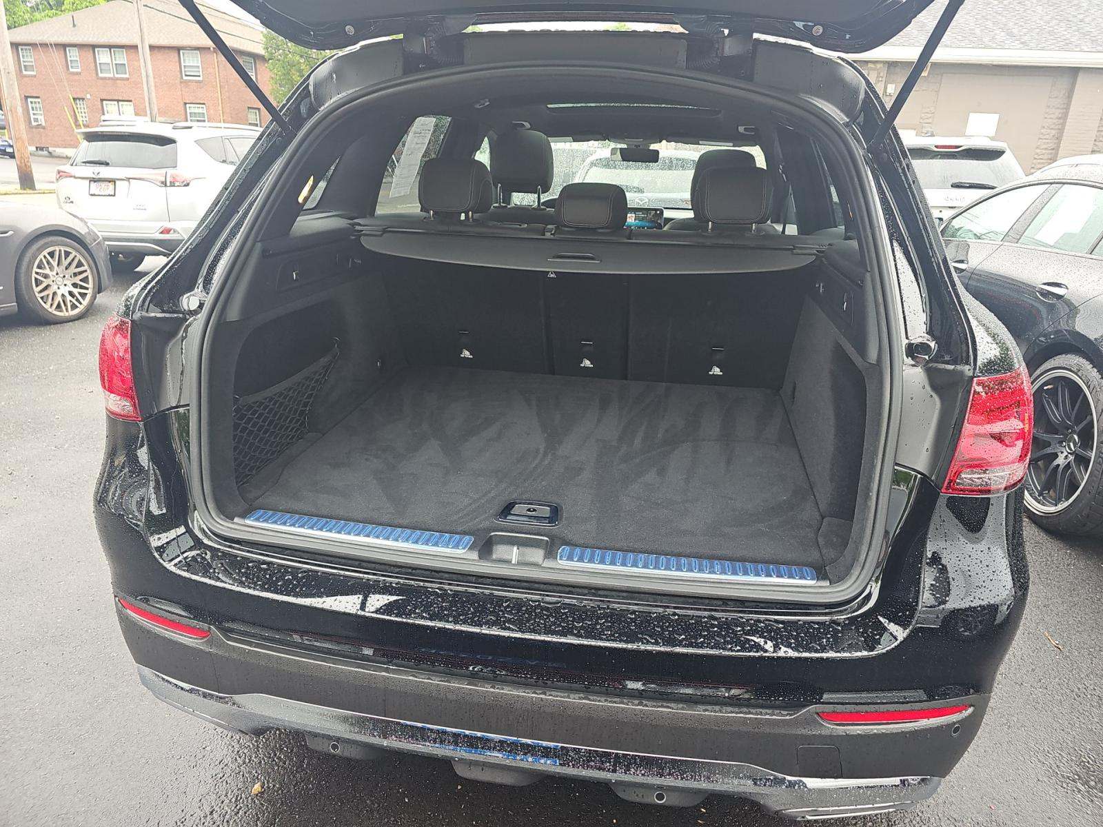 2021 Mercedes-Benz GLC GLC 300 AWD