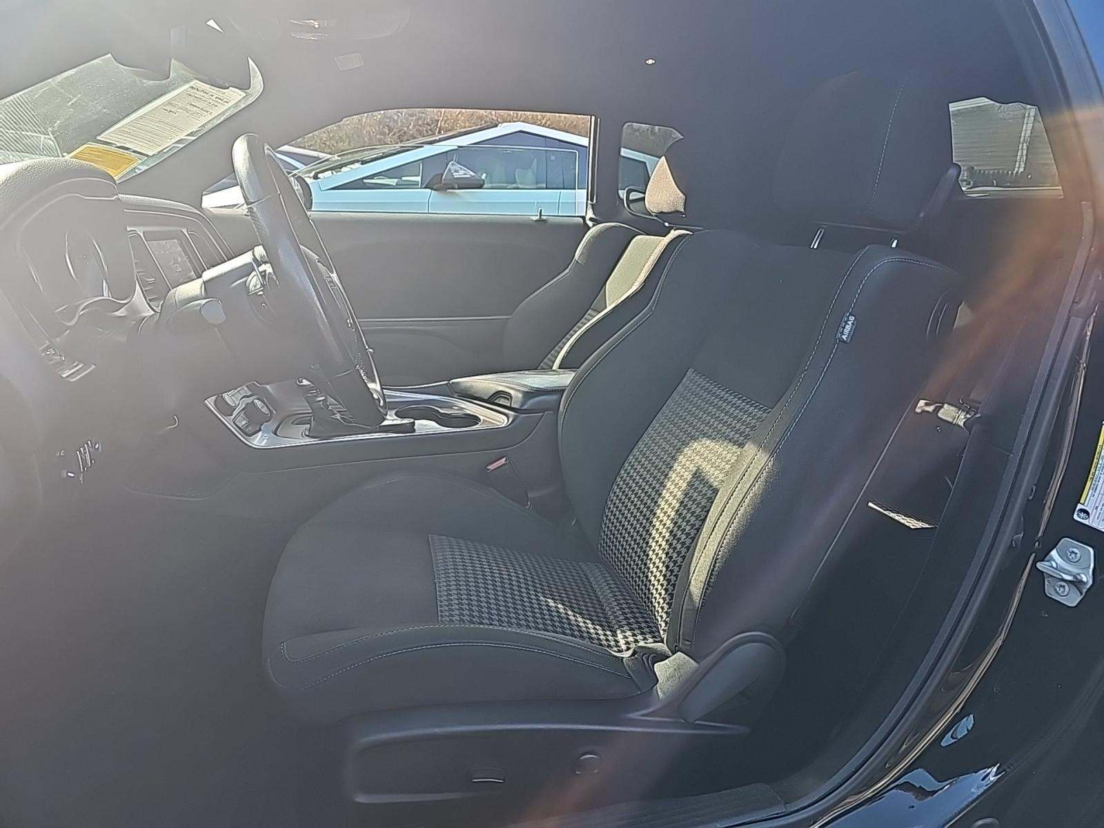 2022 Dodge Challenger R/T RWD