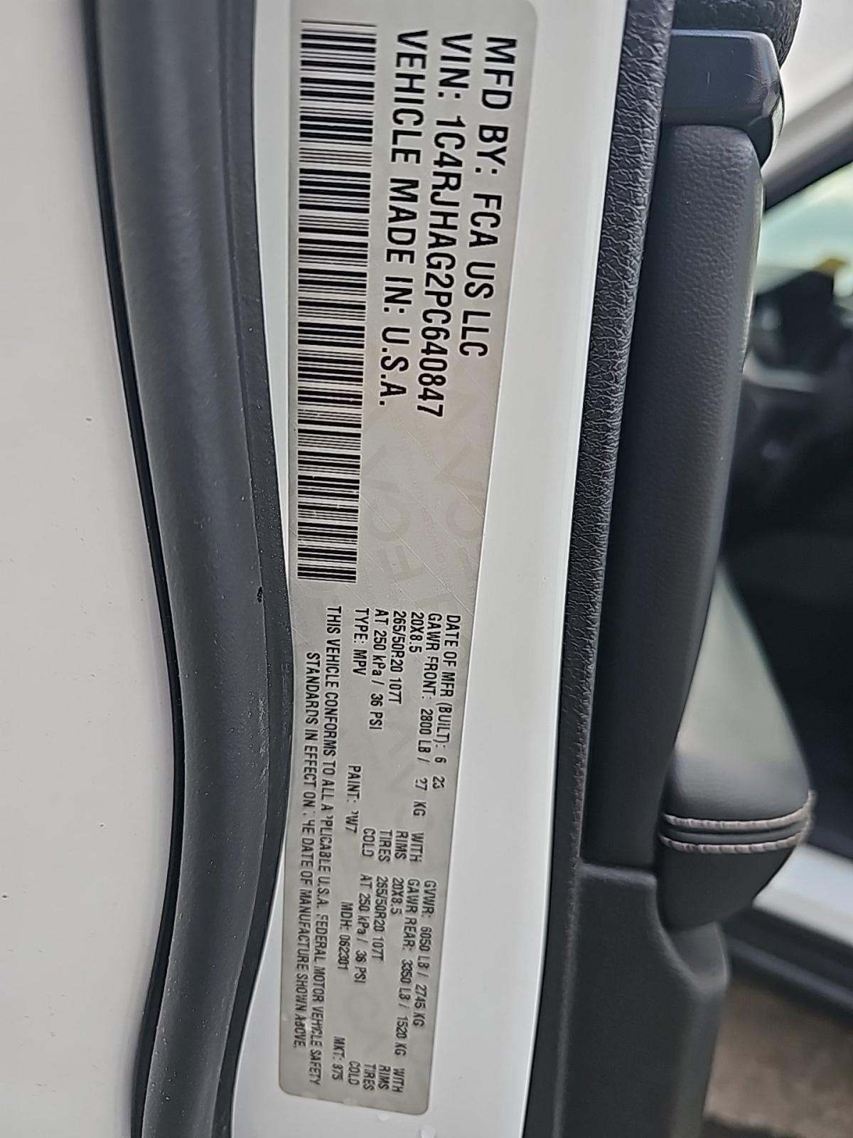 2023 Jeep Grand Cherokee Altitude AWD