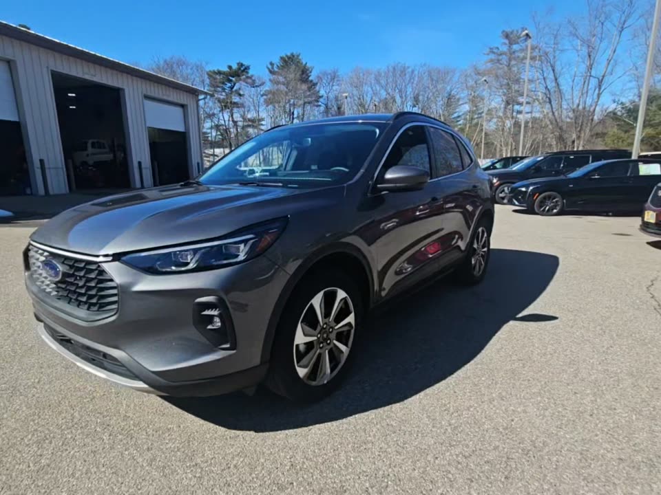 2025 Ford Escape Platinum AWD