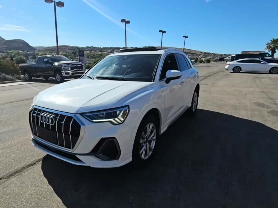 2023 Audi Q3 S line Premium AWD