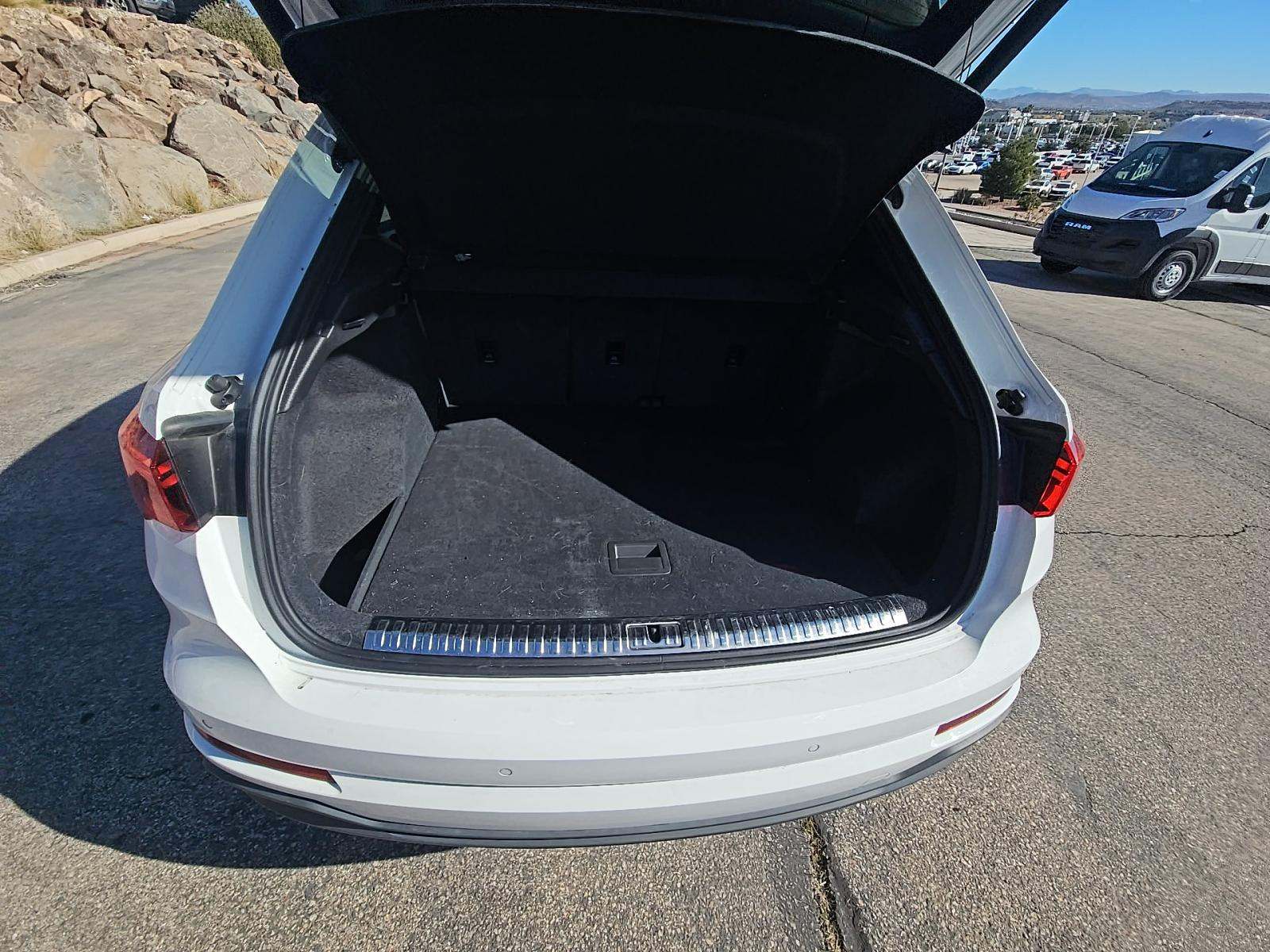 2023 Audi Q3 S line Premium AWD