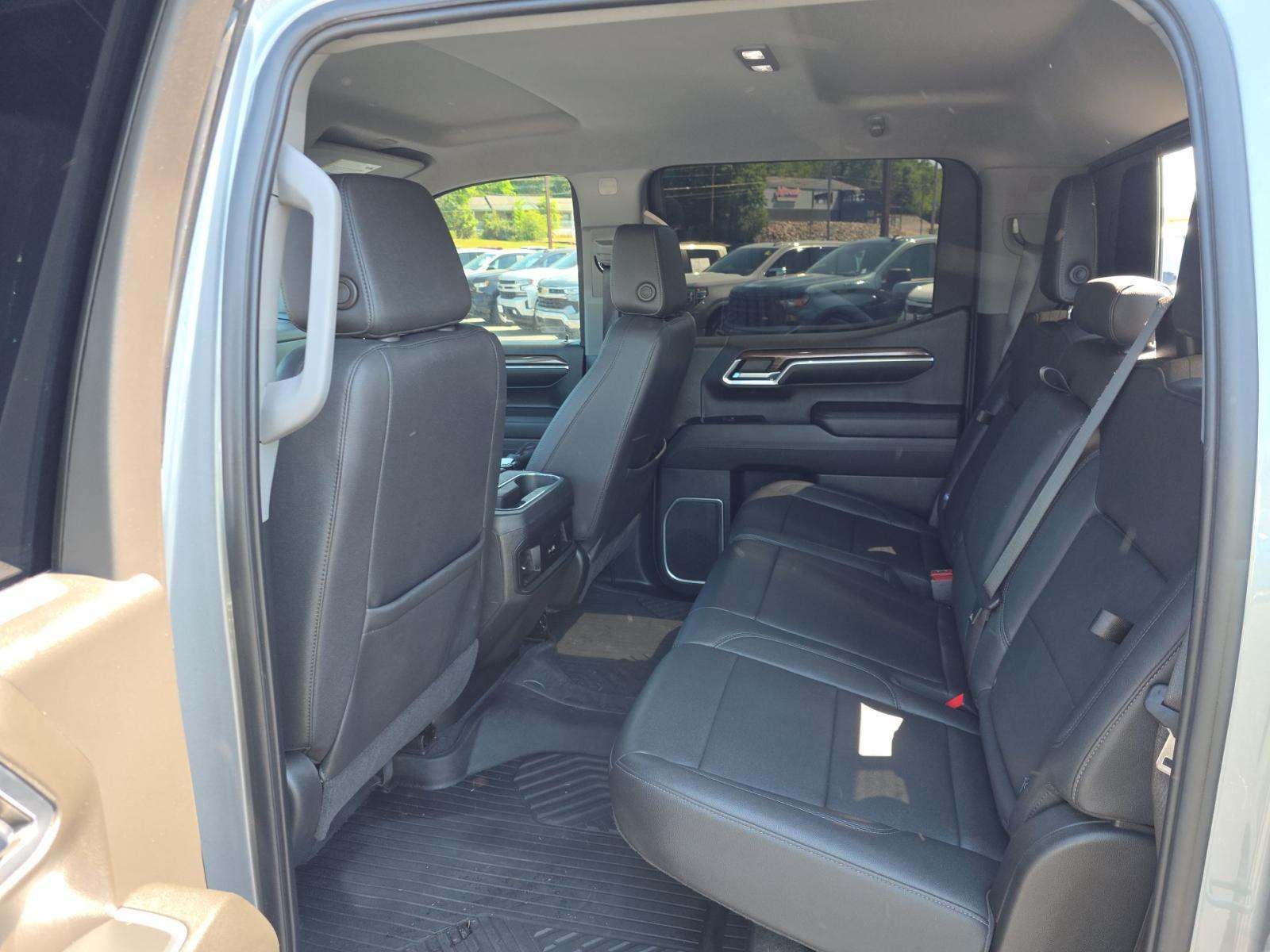 CHEVROLET SILVERADO - 9