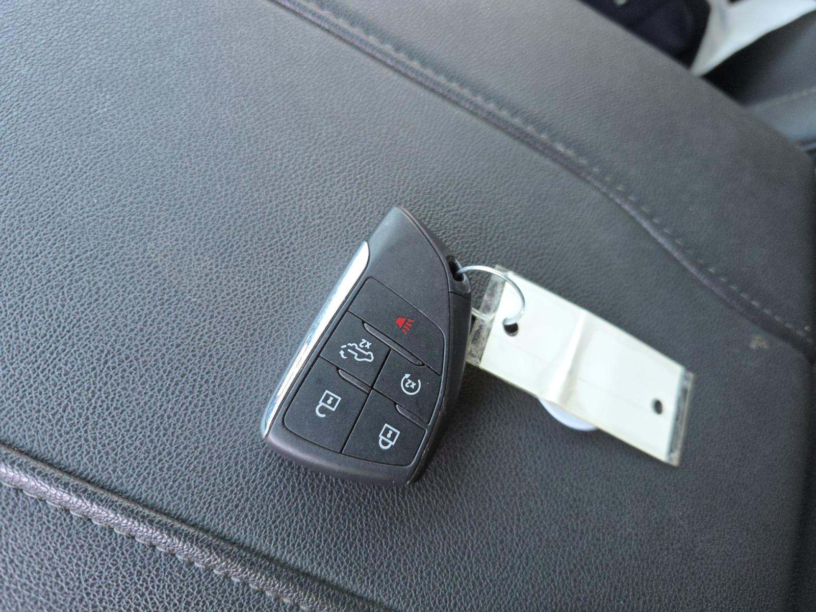 CHEVROLET SILVERADO - 4