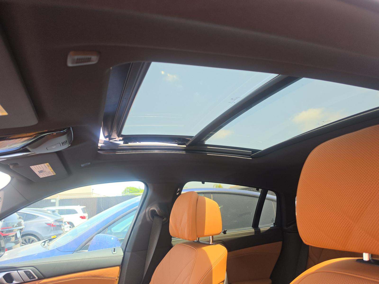 2025 BMW X6 M60i xDrive AWD