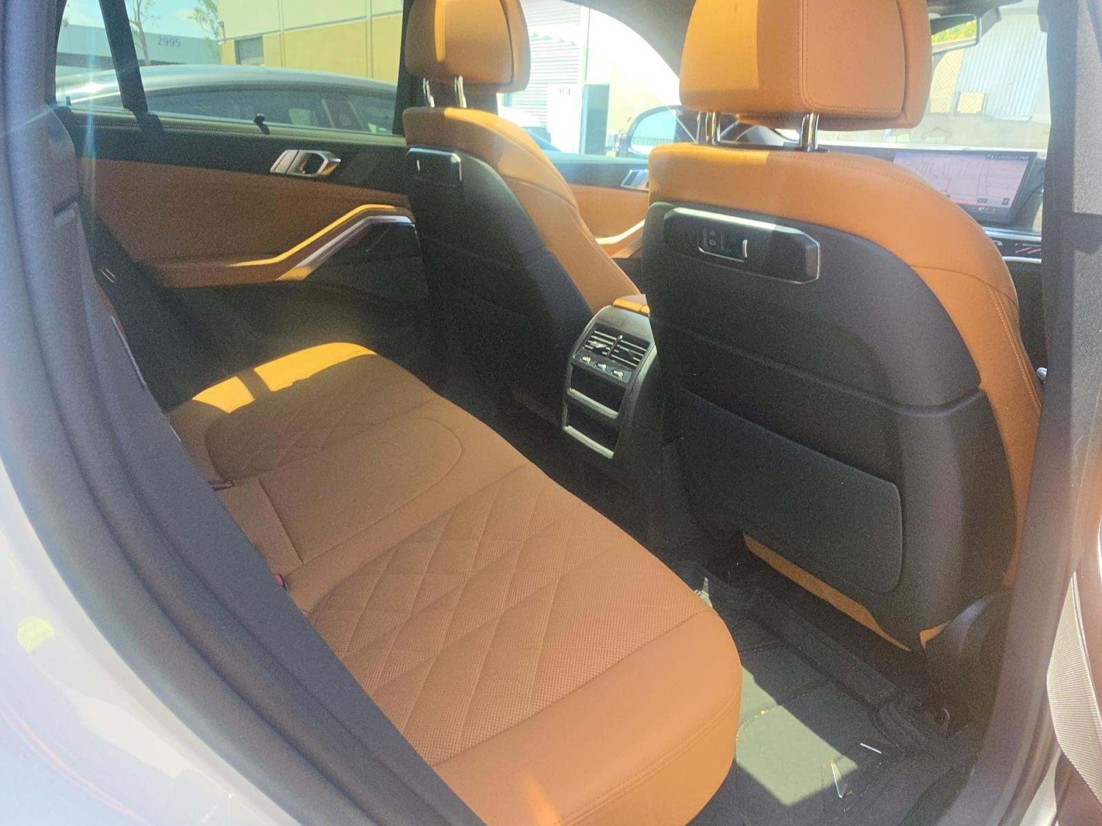 2025 BMW X6 M60i xDrive AWD