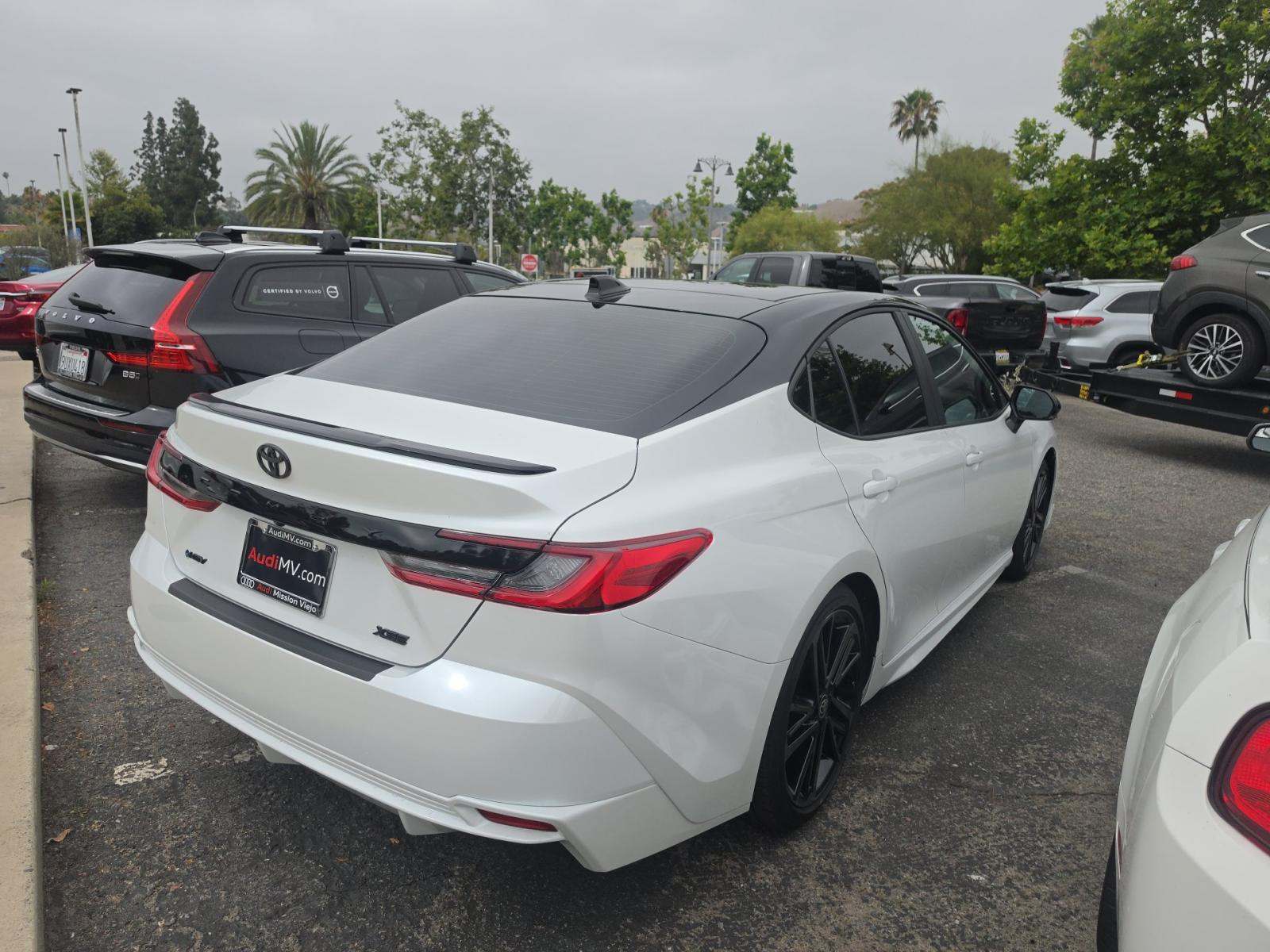 TOYOTA CAMRY - 3
