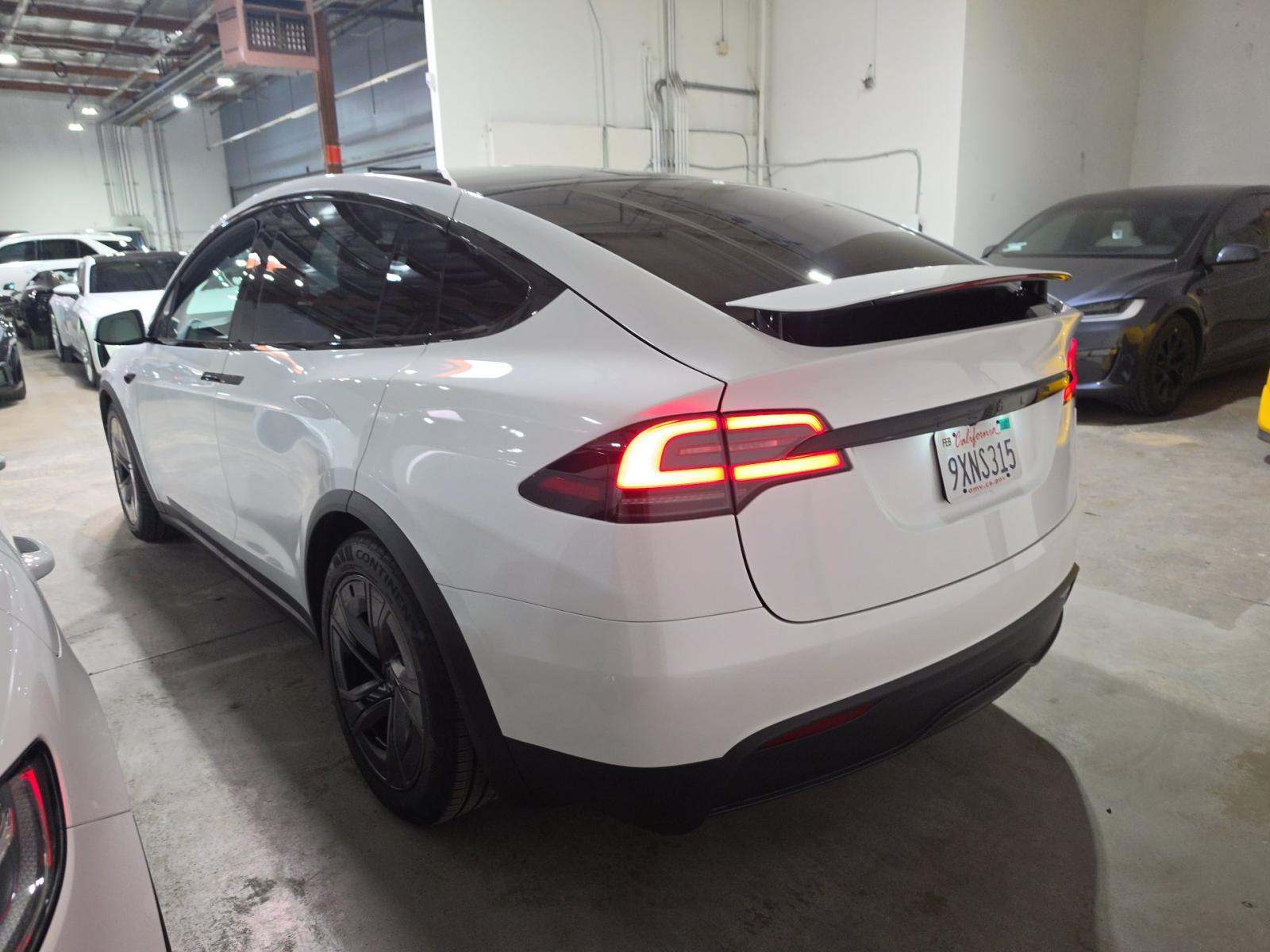 TESLA MODEL X - 2