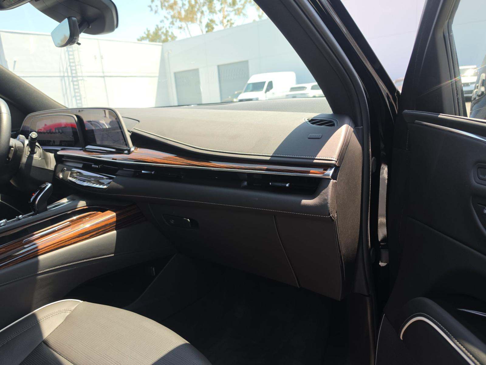 2024 Cadillac Escalade ESV Premium Luxury AWD