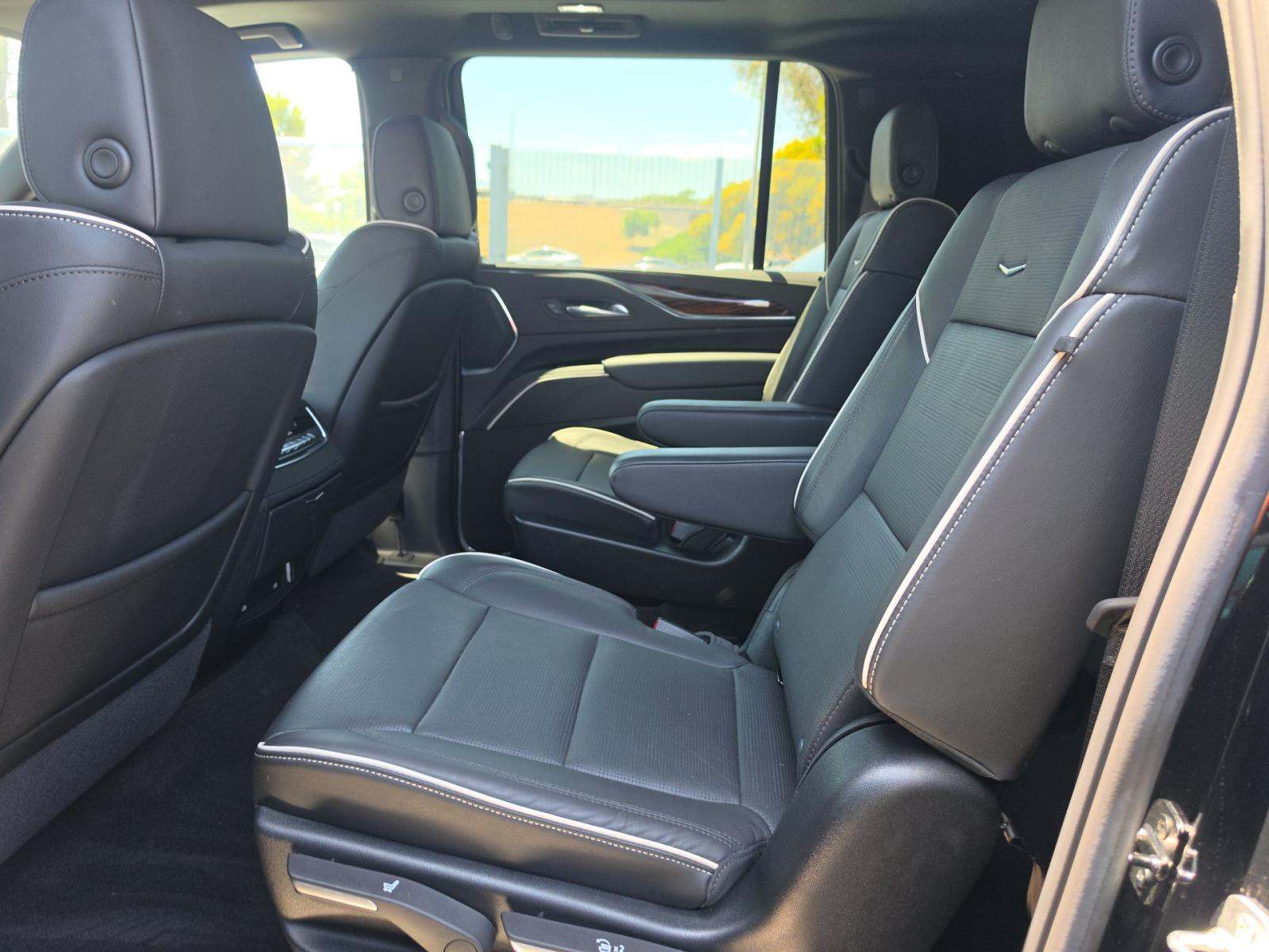 2024 Cadillac Escalade ESV Premium Luxury AWD