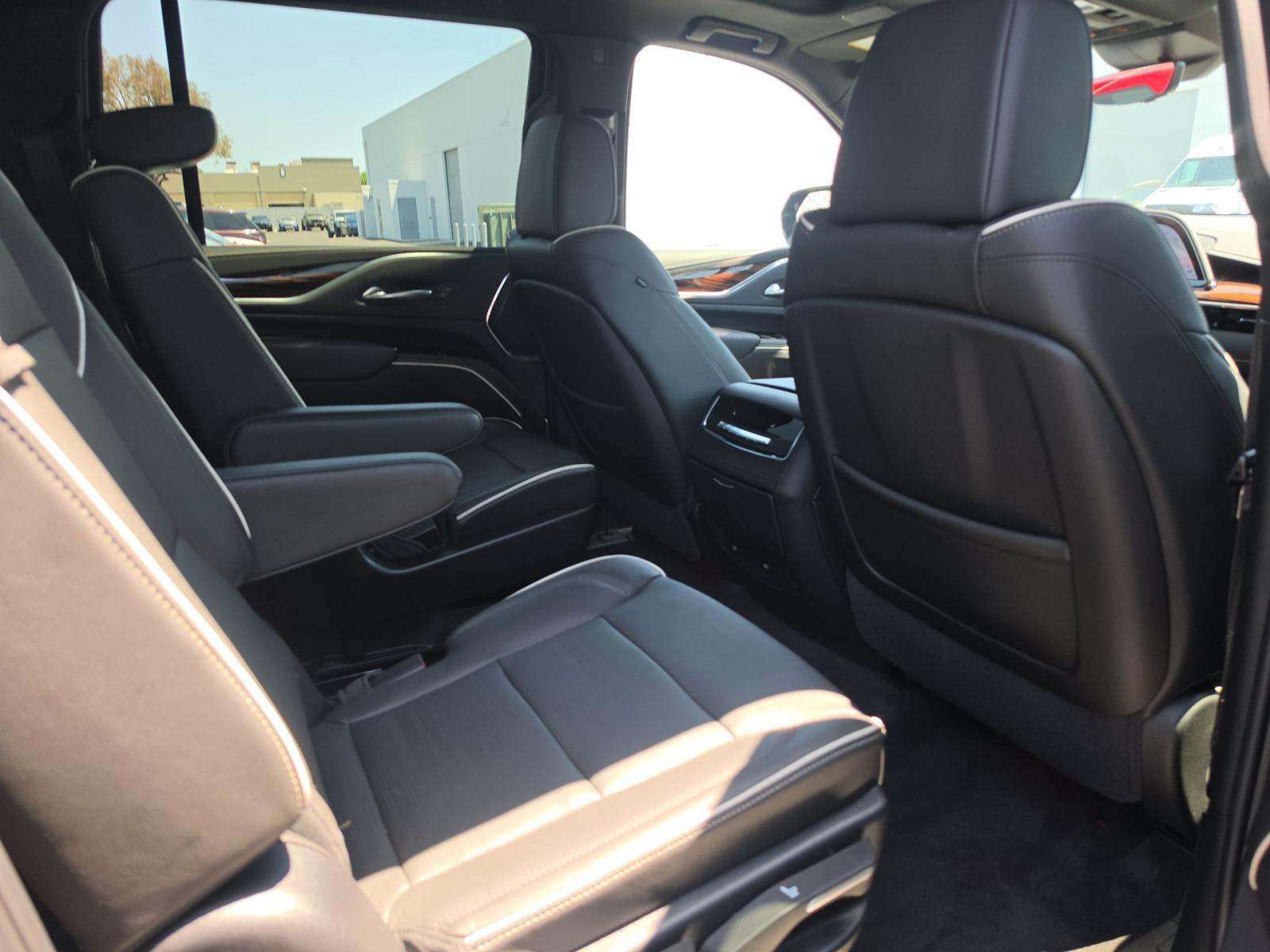 2024 Cadillac Escalade ESV Premium Luxury AWD