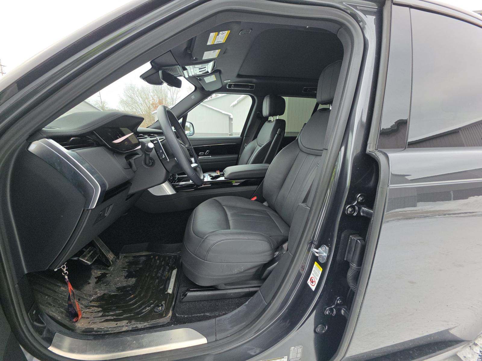 2023 Land Rover Range Rover SE AWD