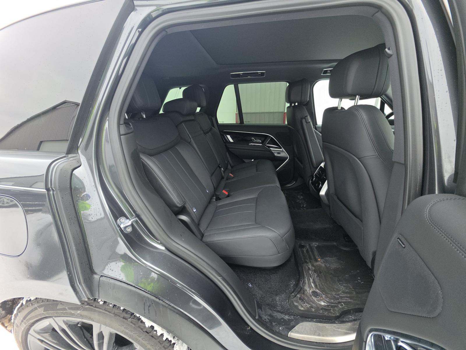 2023 Land Rover Range Rover SE AWD