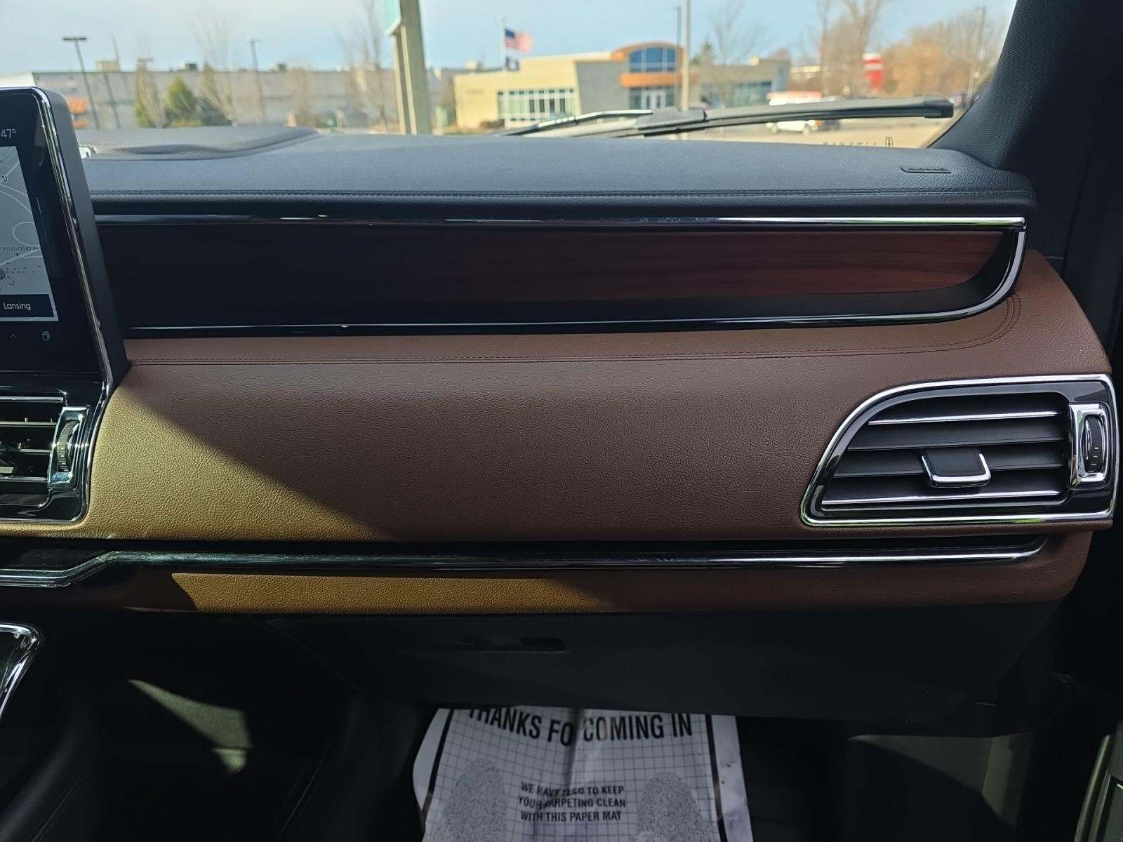 2023 Lincoln Navigator L Reserve AWD