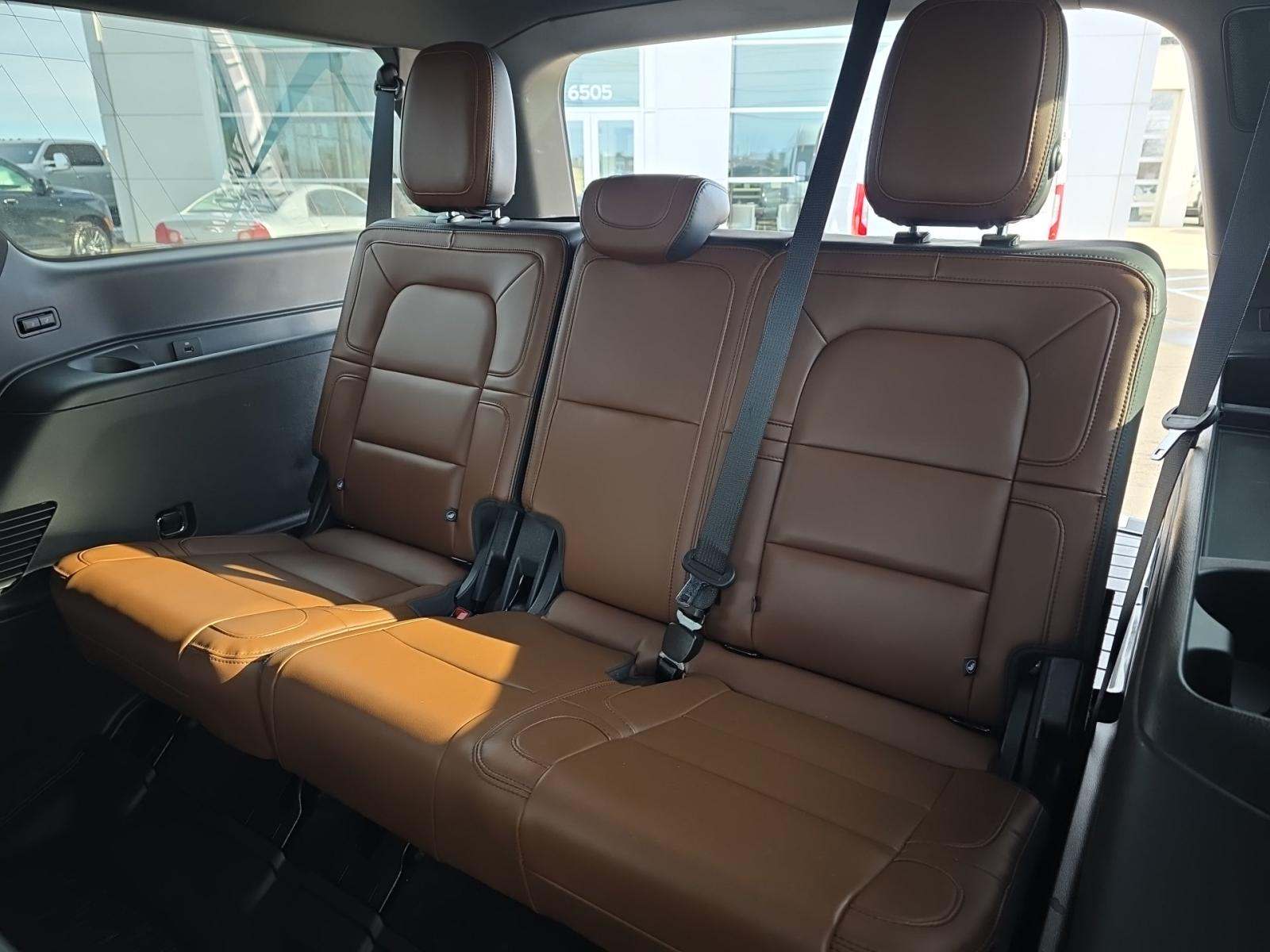 2023 Lincoln Navigator L Reserve AWD