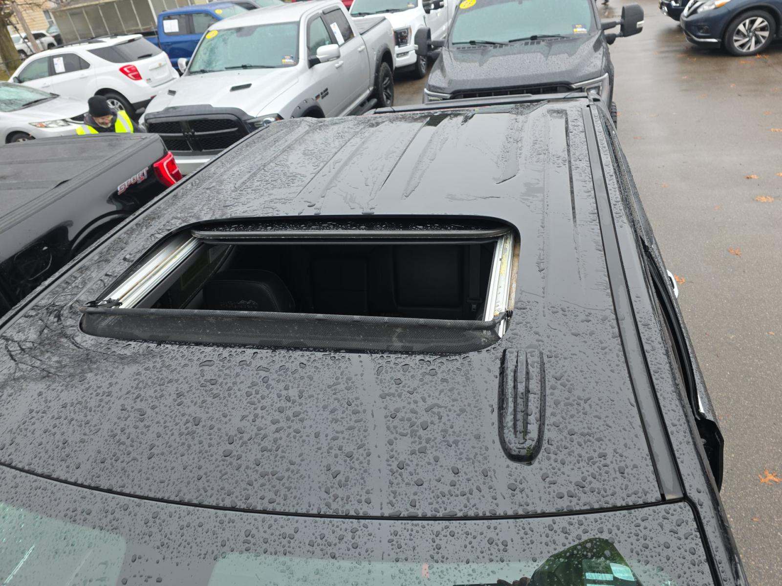 2022 Chevrolet Silverado 1500 High Country AWD