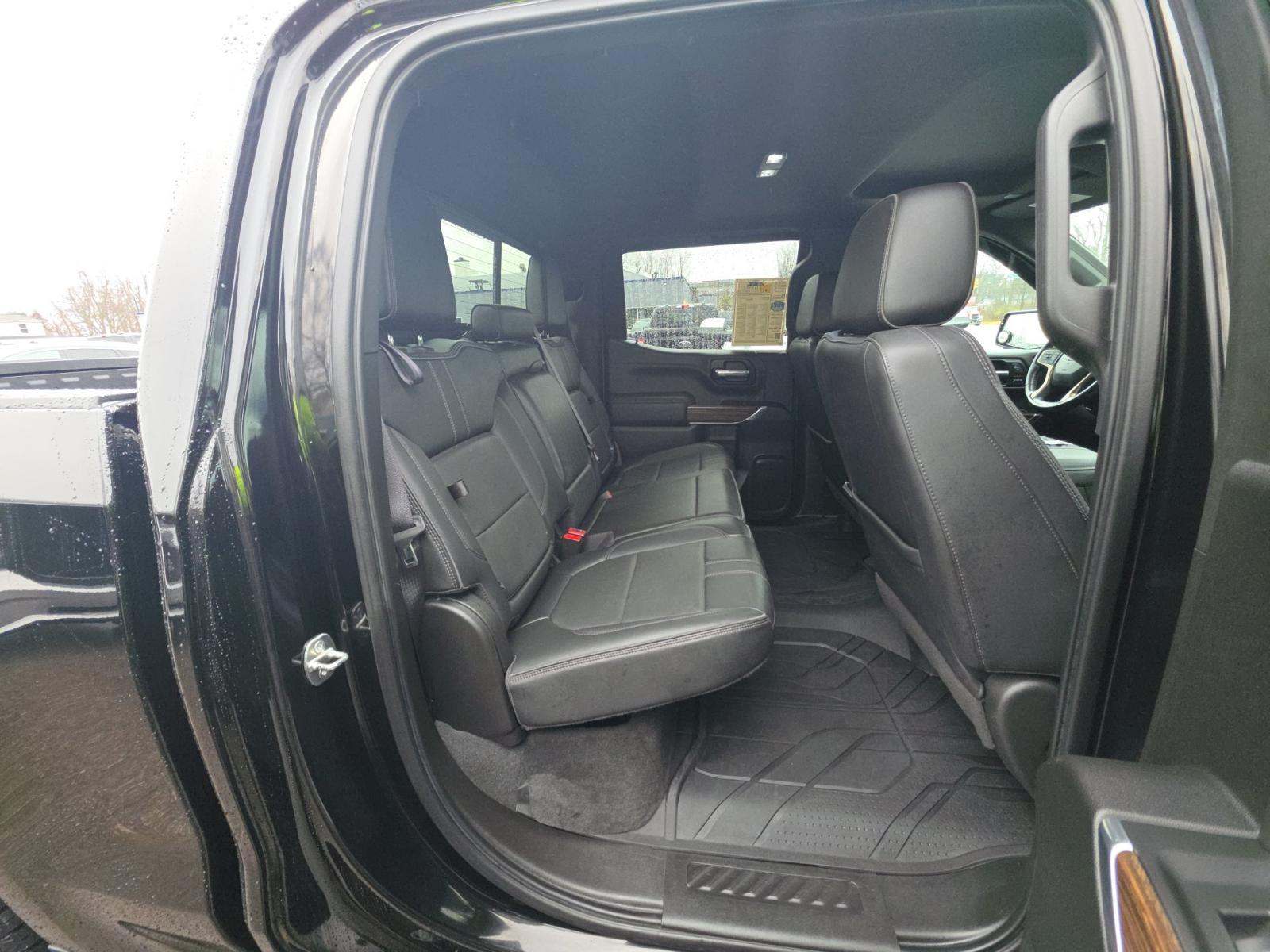 2022 Chevrolet Silverado 1500 High Country AWD