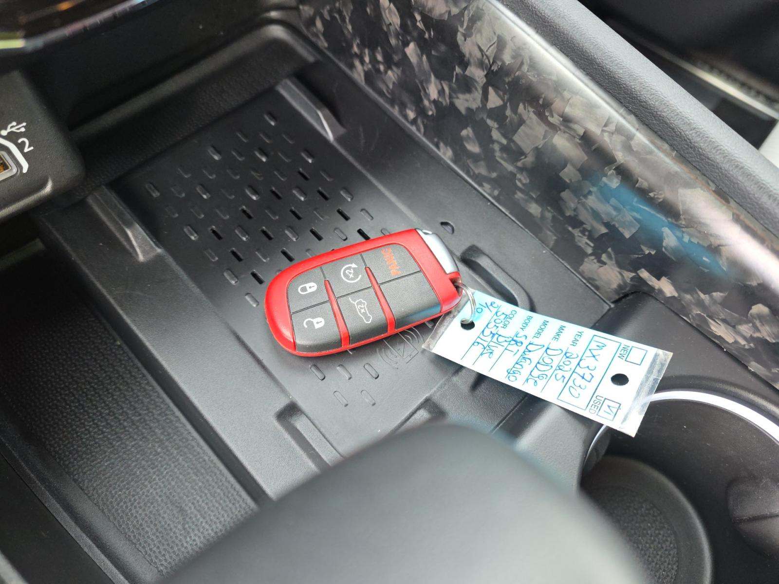 DODGE CHALLENGER - 8