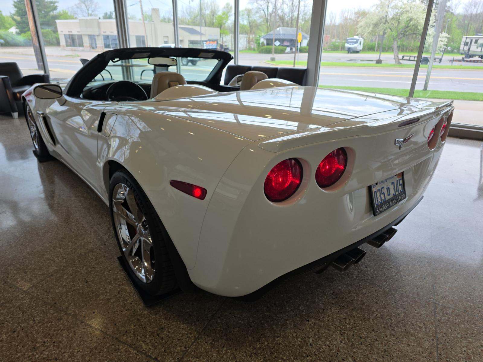 CHEVROLET CORVETTE - 2