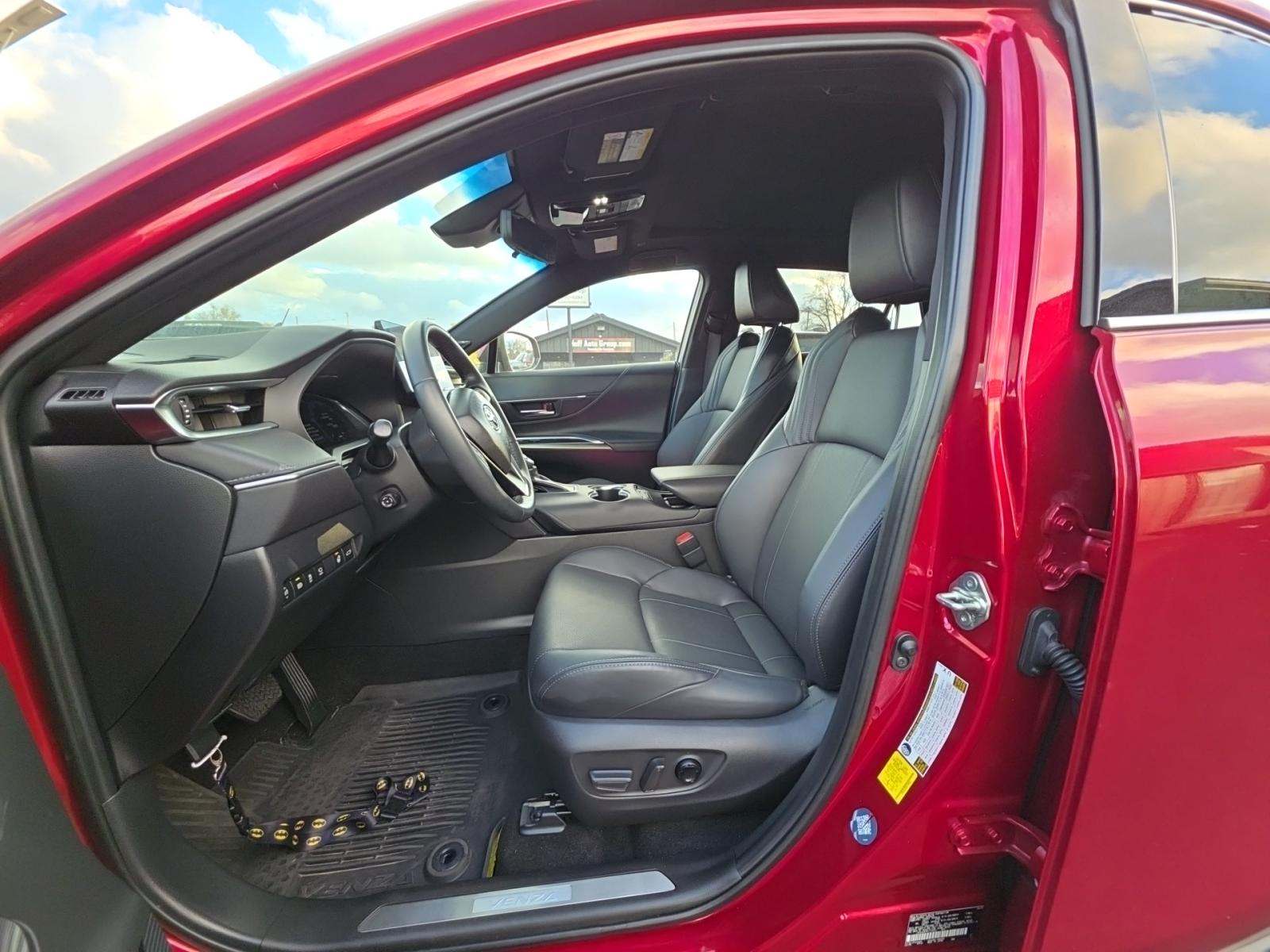 2023 Toyota Venza Limited AWD