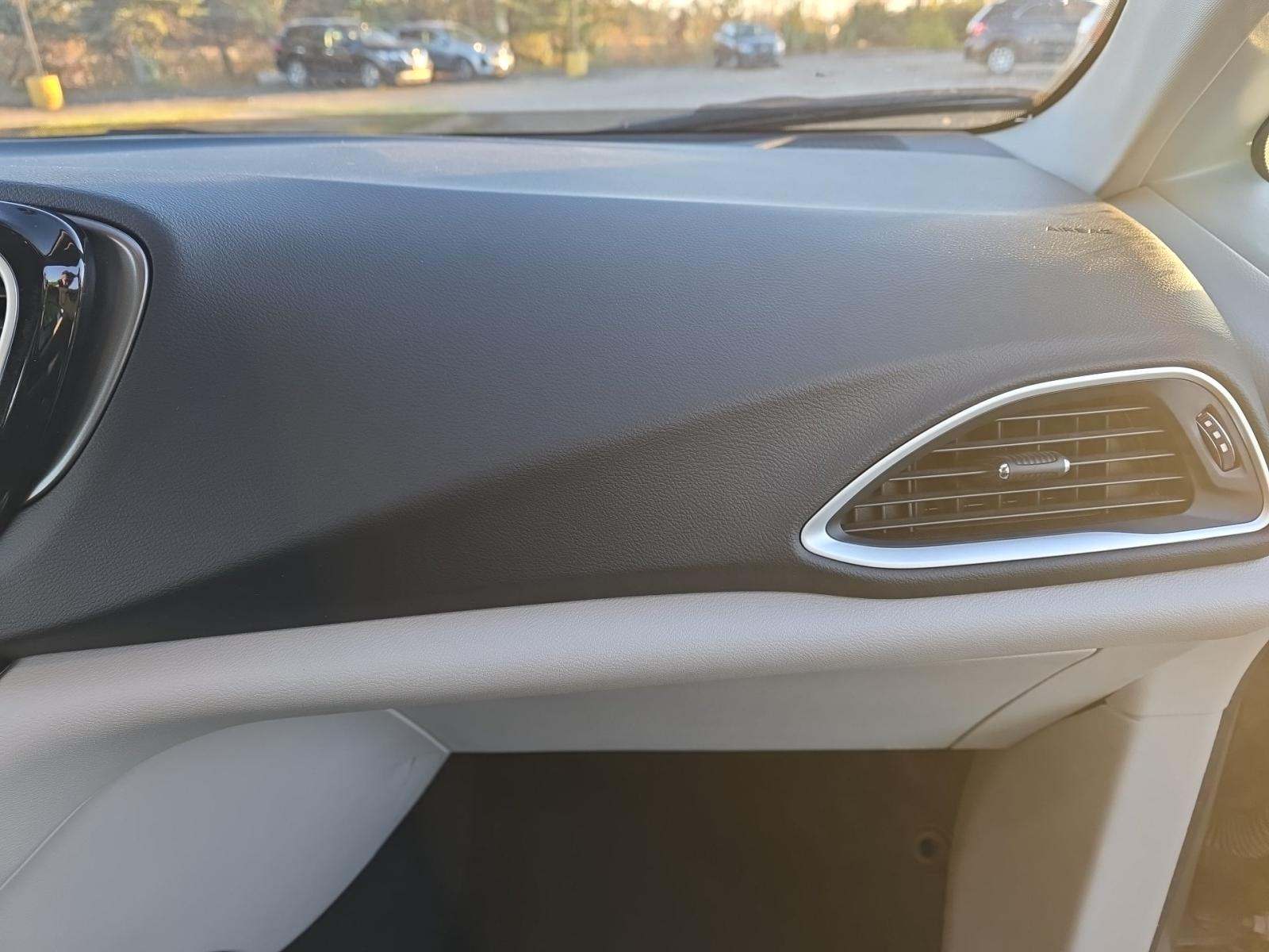 2023 Chrysler Pacifica Touring L FWD