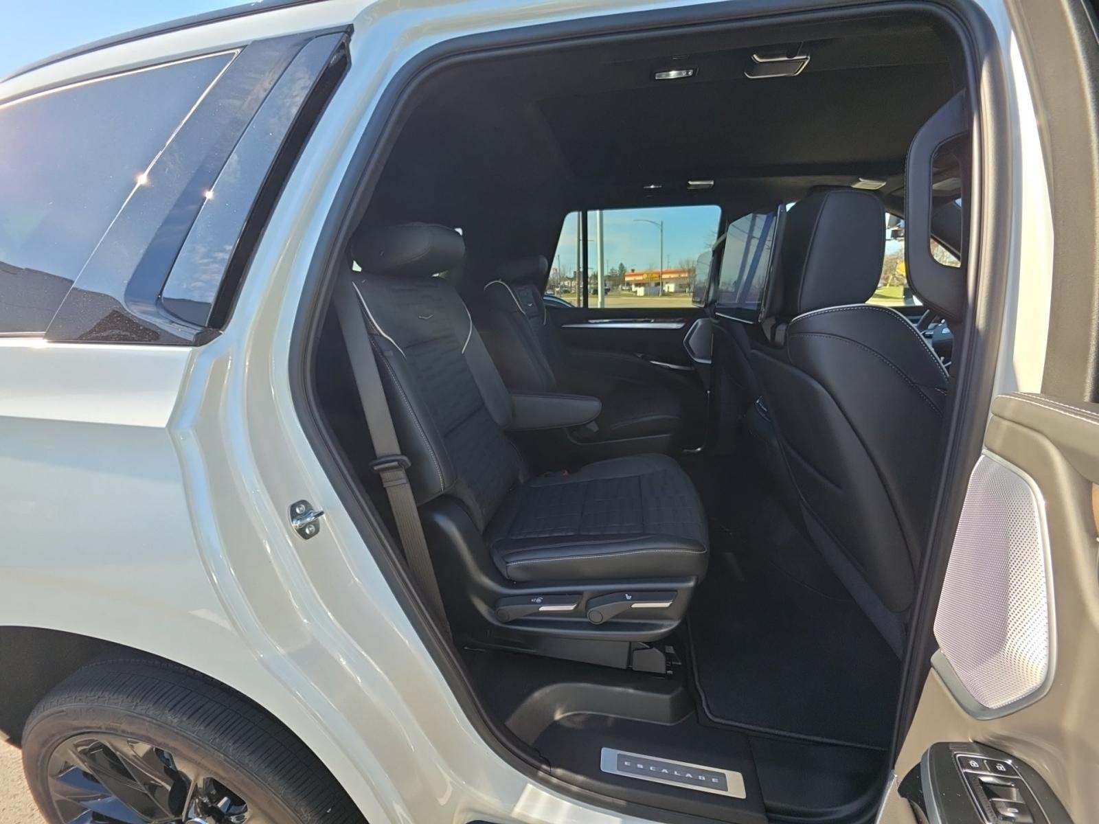2025 Cadillac Escalade Sport Platinum AWD