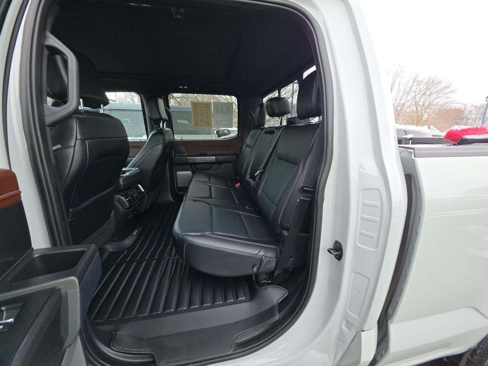 2023 Ford F-150 Hybrid Lariat AWD