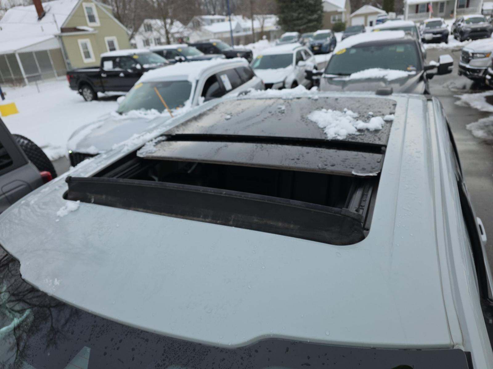 2023 Ford F-150 Hybrid Lariat AWD