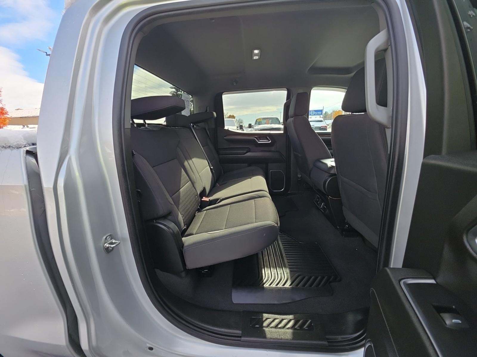 2022 Chevrolet Silverado 1500 LT AWD