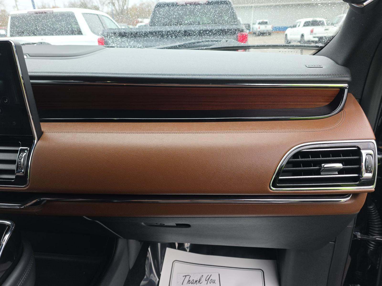 2023 Lincoln Navigator L Reserve AWD