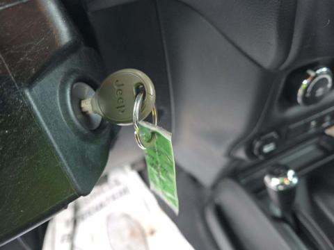 JEEP UNLIMITED SPORT - 4