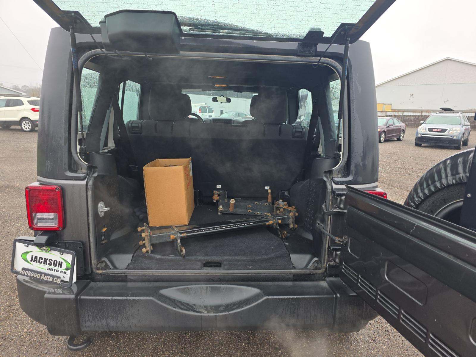 JEEP UNLIMITED SPORT - 10