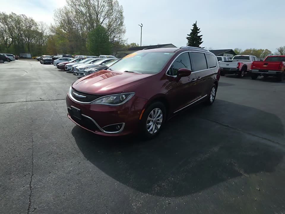 2018 Chrysler Pacifica Touring L FWD