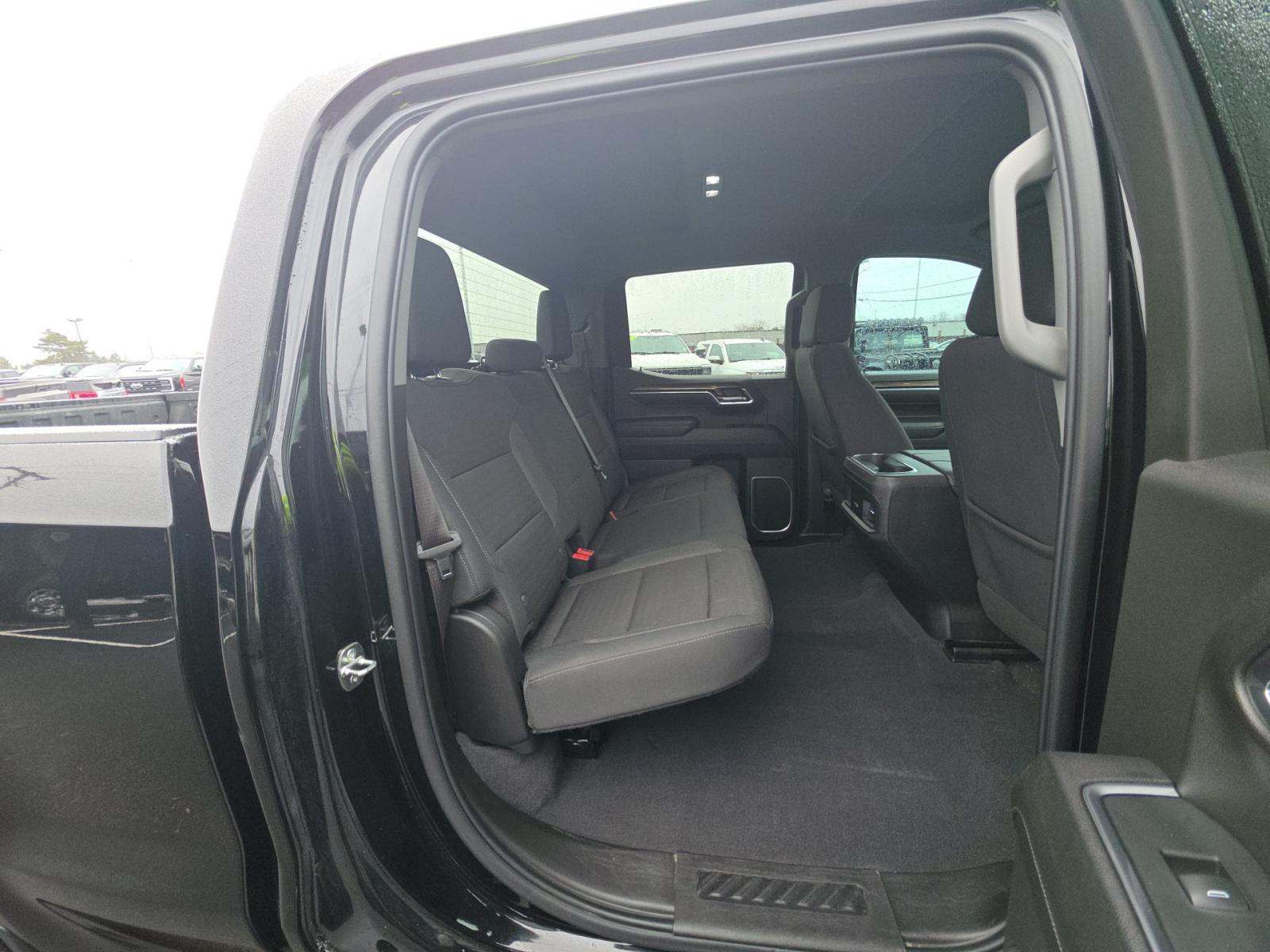 2024 Chevrolet Silverado 1500 RST AWD