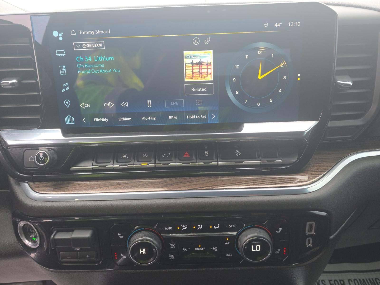 2024 Chevrolet Silverado 1500 RST AWD